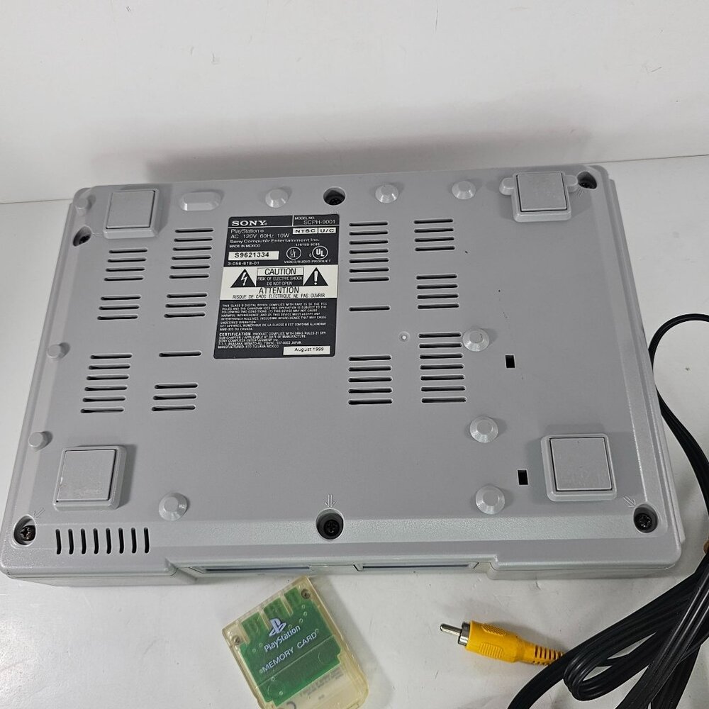 Sony PlayStation SCPH-9001 Console With Controller Memory Card Cables PS1 - Picture 11 of 11
